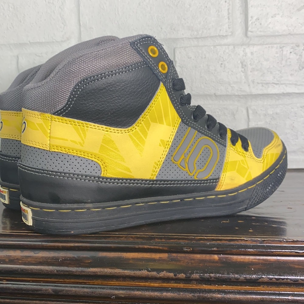 RARE 2012 Adidas Five Ten Lineking Mid Mountain Bike Shoes Sunset Yellow - Picture 3 of 12